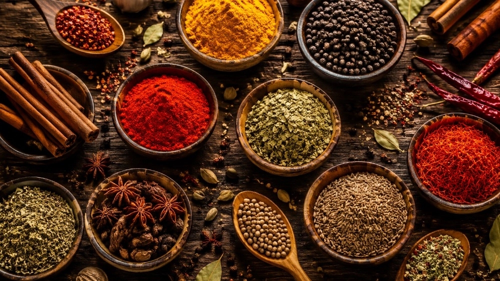 فروش ادویه‌جات تازه و معطر در کرج